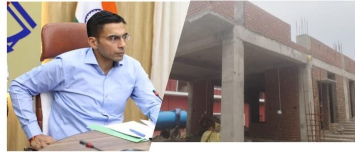 मुख्यमंत्री के मार्गदर्शन में डीएम के अभिनव पहल जनपद में संवार रहे हैं सड़क पर बिखरे बचपन को