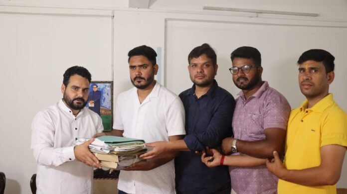 उत्तराखंड बेरोजगार संघ से बॉबी पंवार का इस्तीफा, राम कंडवाल होंगे कार्यकारी अध्यक्ष