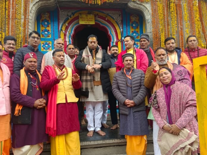 श्री बदरीनाथ- केदारनाथ मंदिर समिति अध्यक्ष हेमंत द्विवेदी ने श्री केदारनाथ धाम के दर्शन किये