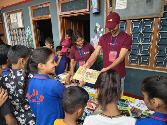 प्रवासी उत्तराखंडियों ने चार स्कूलों में आयोजित किया समर कैम्प