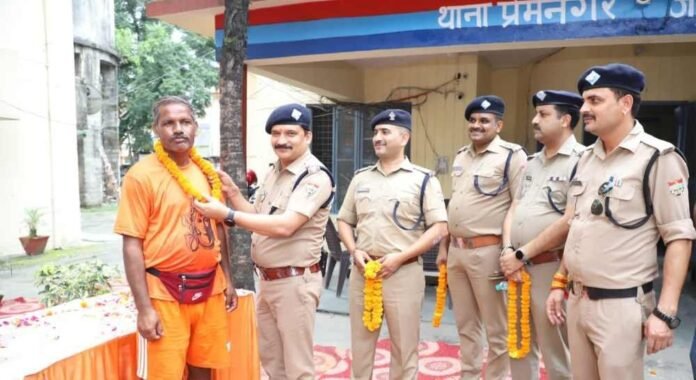 एसएसपी देहरादून के निर्देशो पर कांवड़ श्रद्धालुओं की सेवाभाव से सहायता करने के लिए तत्पर दून पुलिस