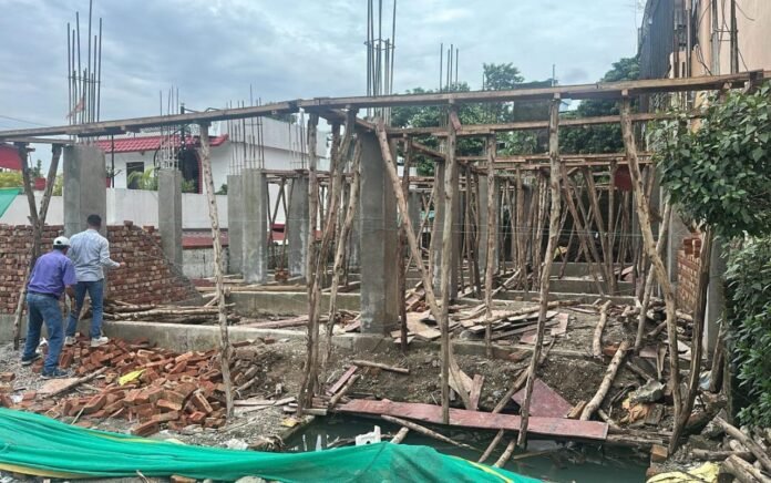 एमडीडीए एक्शन मोड पर, विभिन्न स्थानों आमवाला तरला सहस्त्रधारा रोड,व राजपुर रोड में किये जा रहे अवैध निर्माणों के विरूद्ध कार्यवाही करते हुये सीलिंग की कार्यवाही की गई