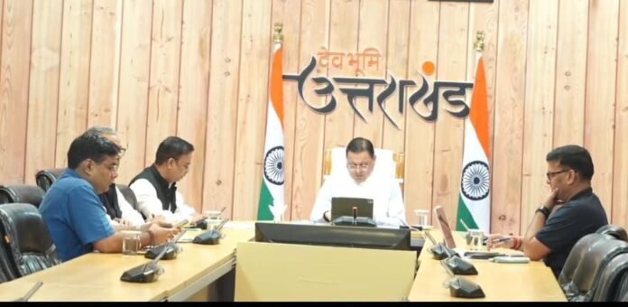 मुख्यमंत्री पुष्कर सिंह धामी ने वर्चुअल माध्यम से जुड़े सभी जिलाधिकारियों को दिए अहम निर्देश