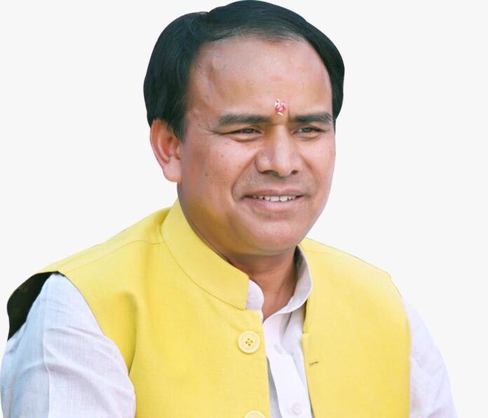 स्वास्थ्य विभाग में 220 नये चिकित्सक किये तैनातः डॉ. धन सिंह रावत