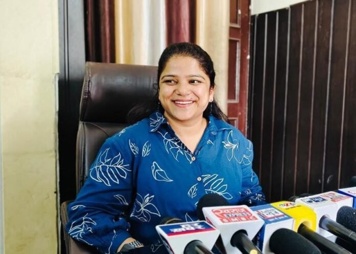 भारतीय जनता पार्टी की डबल इंजन की सरकार चल रही है दो अलग दिशाओं में: डॉ प्रतिमा सिंह