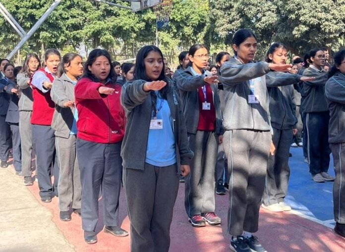 एसजीआरआर विश्वविद्यालय में छात्रों ने ली संवैधानिक मूल्यों की शपथ संवैधानिक मूल्यों का सम्मान करे हर छात्र :कुलपति