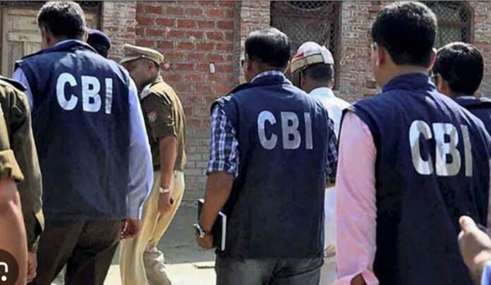 पेपर लीक मामले पर सीबीआई ने उत्तराखंड ग्रेजुएट लेवल एग्जामिनेशन में एक असिस्टेंट प्रोफेसर को किया गिरफ्तार