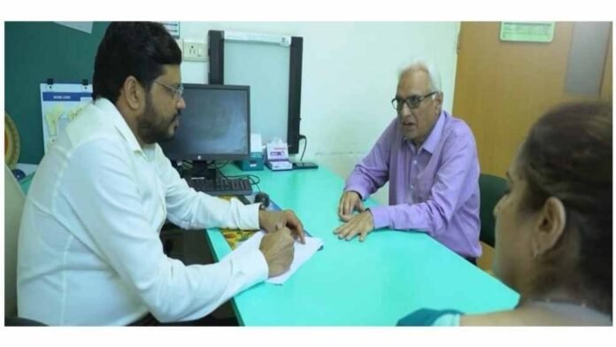 मैक्स अस्पताल, देहरादून ने विश्व ऑस्टियोपोरोसिस दिवस पर बढ़ाई जागरूकता