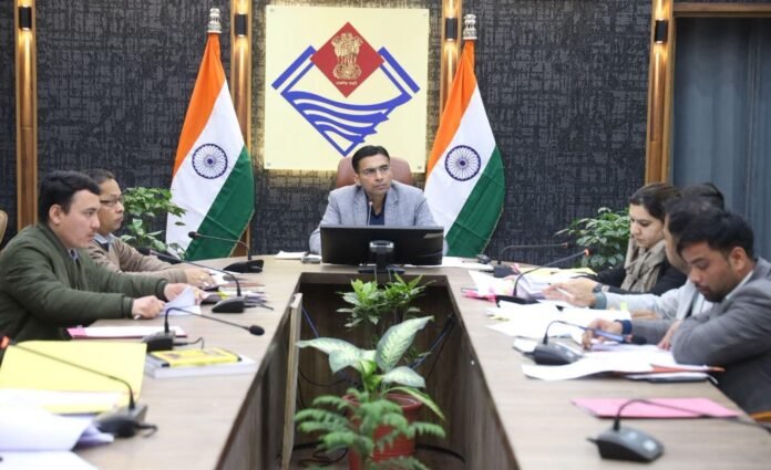 बडे बकायेदारों पर शिकंजाः डीएम ने वसूली तेज करने के दिए सख्त निर्देश