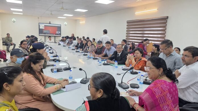 महिला आयोग आपके द्वार’ अभियान के तहत देहरादून में जनसुनवाई के साथ दूरस्थ महिलाओं को न्याय दिलाने की बड़ी पहल की हुई शुरुआत