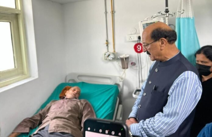 चिकित्सा स्वास्थ्य एवं चिकित्सा शिक्षा मंत्री सुबोध उनियाल ने दून अस्पताल का किया निरीक्षण, व्यवस्थाओं की ली जानकारी