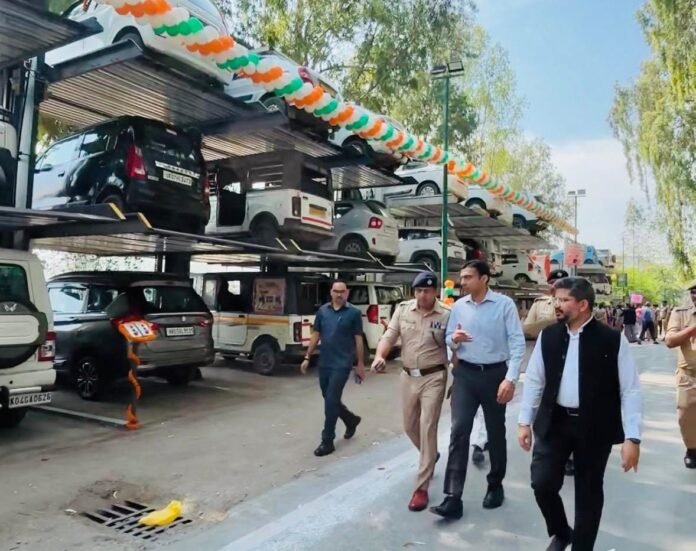 परेडग्राउंड आटोमेटेड पार्किंग जनमानस को विधिवत् समर्पित; मा0 मुख्यमंत्री ने किया लोकार्पण