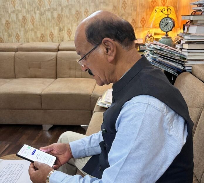 जनगणना 2027 स्वगणना के माध्यम से सशक्त भागीदारी की ओर कदम कैबिनेट मंत्री सुबोध उनियाल ने स्वयं स्वगणना कर प्रदेशवासियों से 24 अप्रैल तक जुड़ने की अपील