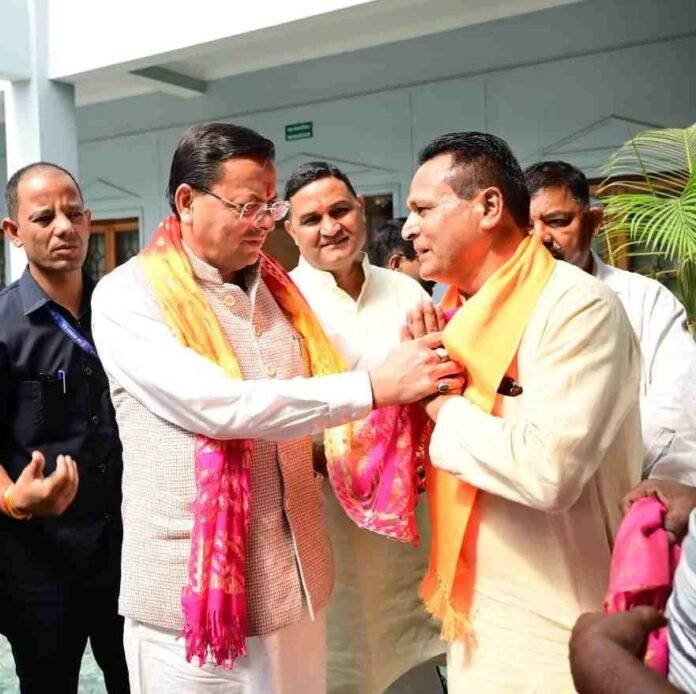 हल्द्वानी पहुंचे सीएम धामी, आम जनता की सुनी समस्याएं