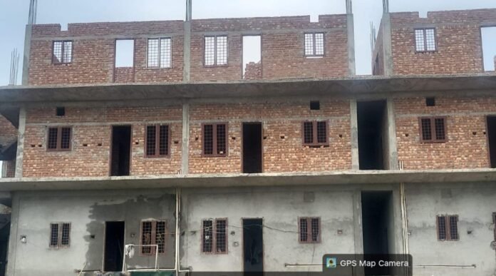 अवैध निर्माणों पर एमडीडीए का बड़ा प्रहार, दो भवन सील