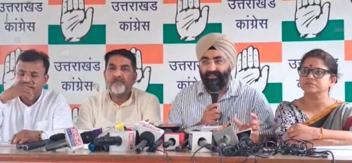 पेपर लीक, परीक्षाओं के निरस्तीकरण और नकल माफिया ने युवाओं का भविष्य अंधकार में धकेला, सरकार जवाब दे : डॉ जसविंदर सिंह गोगी वोट की लूट से बनी सरकार पेपर धांधली से लेकर चढ़ावा चंदा दान चोरी तक पहुँच गयी: डॉ प्रतिमा सिंह