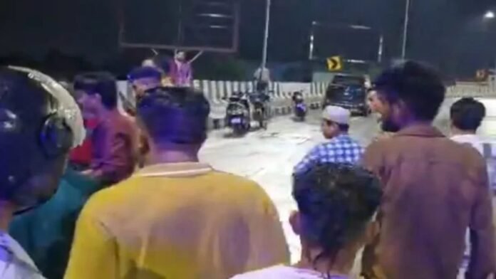 हल्द्वानी में भीषण सड़क हादसा, स्कॉर्पियो की टक्कर से स्कूटी सवार चार युवकों की मौत