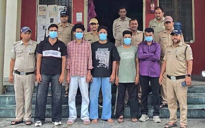 एसएसपी दून के नेतृत्व में हुड़दंगियों पर सख्त दून पुलिस
