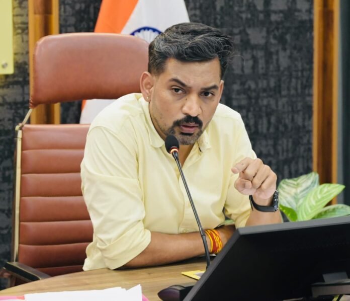 15 अगस्त को जिलेभर के शिक्षण संस्थानों में दिलाई जाएगी ‘कन्या भ्रूण संरक्षण प्रतिज्ञा’ डीएम ने दिए निर्देश