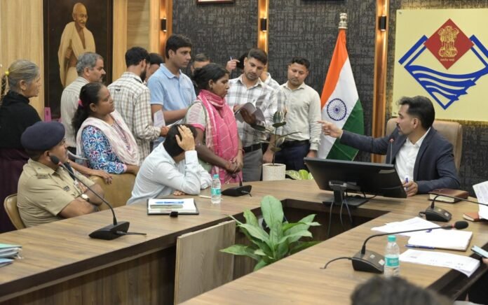 अतिक्रमण, अवैध फैक्ट्री और आपदा कार्यों में अनियमितता पर डीएम सख्त, अधिकारियों को दिए जांच के निर्देश