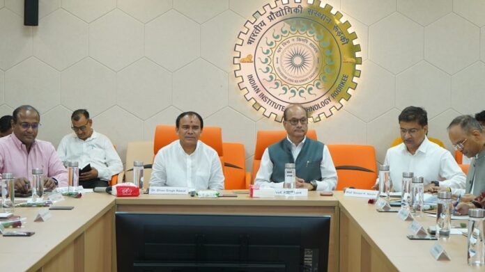 एनईपी के क्रियान्वयन में तेजी लायें विश्वविद्यालयः डाॅ. धन सिंह रावत