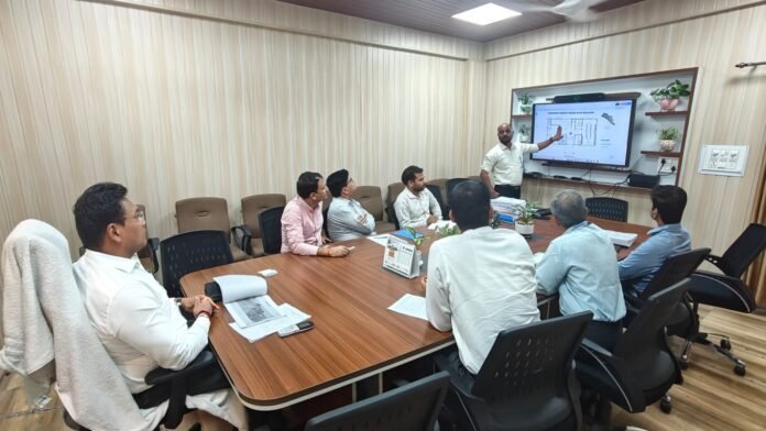 धामी सरकार का विकास पर फोकस, मास्टर प्लान से अवैध निर्माण तक सचिव आवास ने की समीक्षा