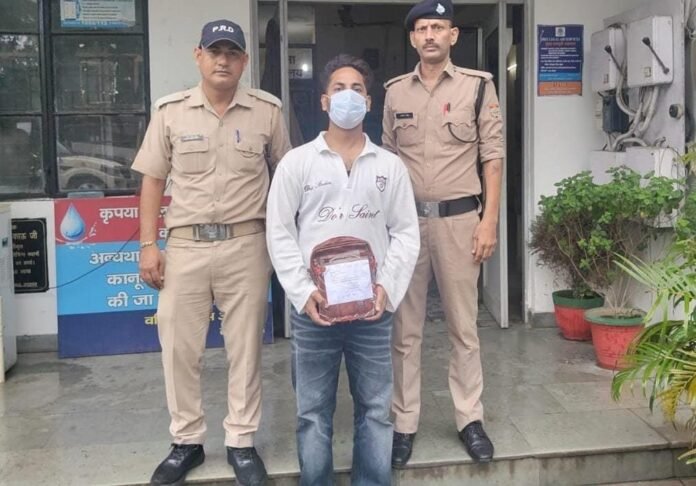 मादक पदार्थो के साथ 01 अंतरराज्यीय नशा तस्कर आया दून पुलिस की गिरफ्त में