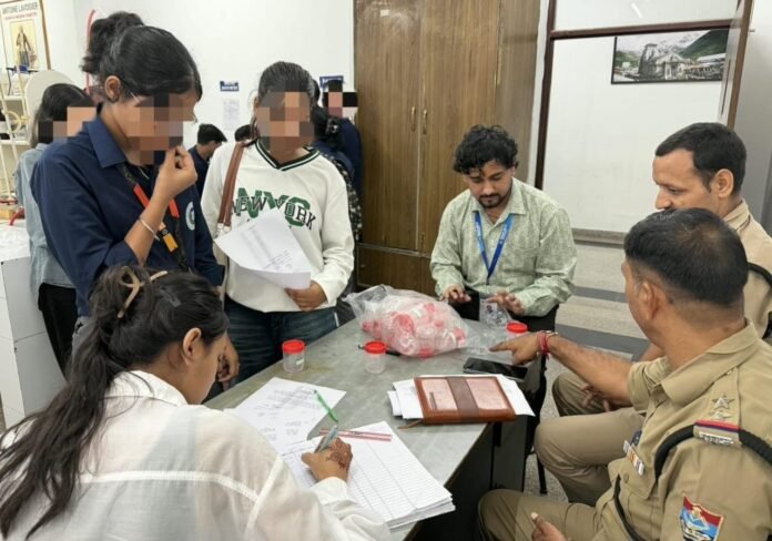 एसएसपी देहरादून के निर्देशों पर ड्रग्स फ्री कैम्पस अभियान के तहत दून पुलिस की बड़ी कार्यवाही