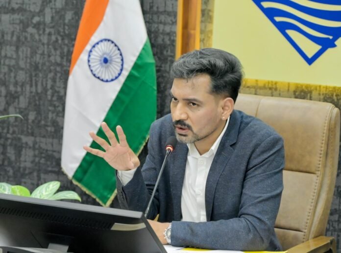 मुख्यमंत्री के विजन को धारः नशामुक्त उत्तराखंड के लिए जिला प्रशासन सख्त,
