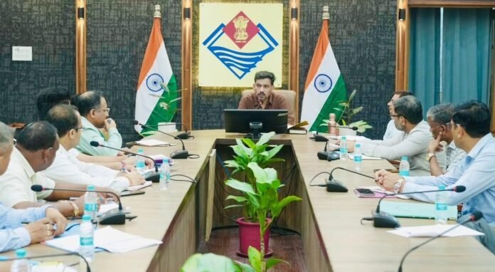 आवारा पशुओं पर डीएम सख्त, सर्वे कर पोर्टल पर अपलोड होगा पूरा डेटा