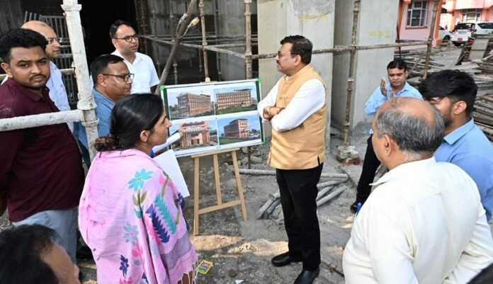 कुंभ मेला-2027 की तैयारियों को लेकर मुख्य सचिव ने निर्माण स्थलों का किया स्थलीय निरीक्षण
