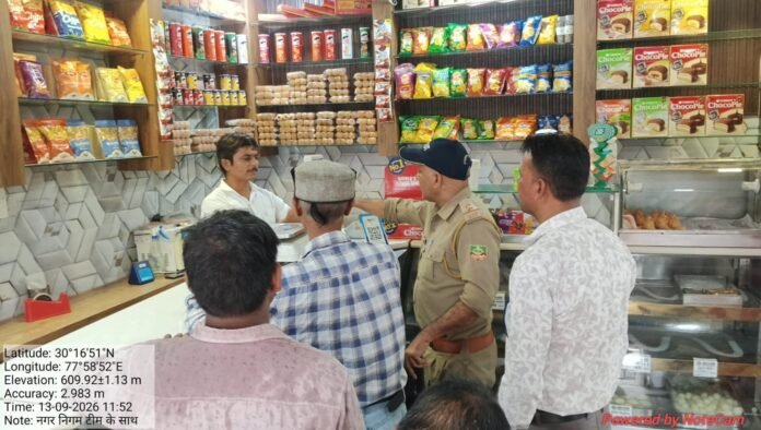 सिंगल यूज प्लास्टिक के खिलाफ प्रशासन का अभियान जारी