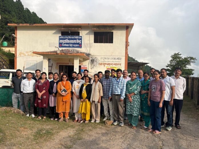 सीएमओ ने जयहरीखाल, रिखणीखाल, नैनीडांडा की चिकित्सा इकाइयों का औचक निरीक्षण किया