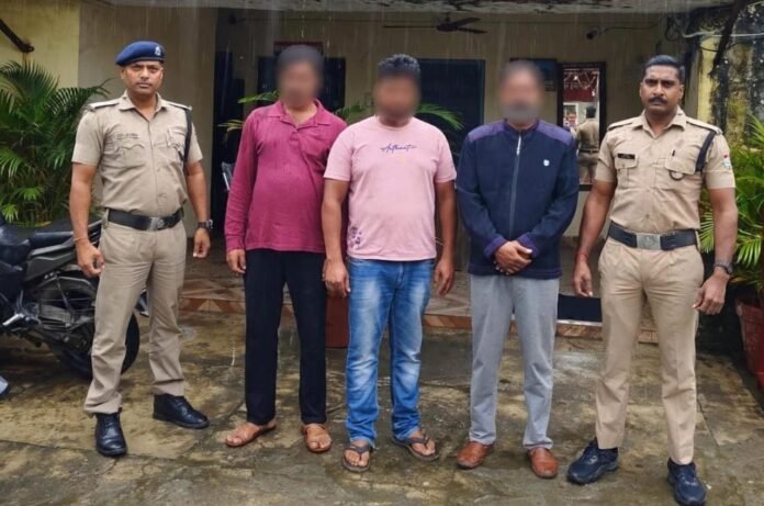 बिना वैध लाइसेंस/अनुमति के मांस विक्रय करने वालों के विरुद्ध दून पुलिस की कार्रवाई