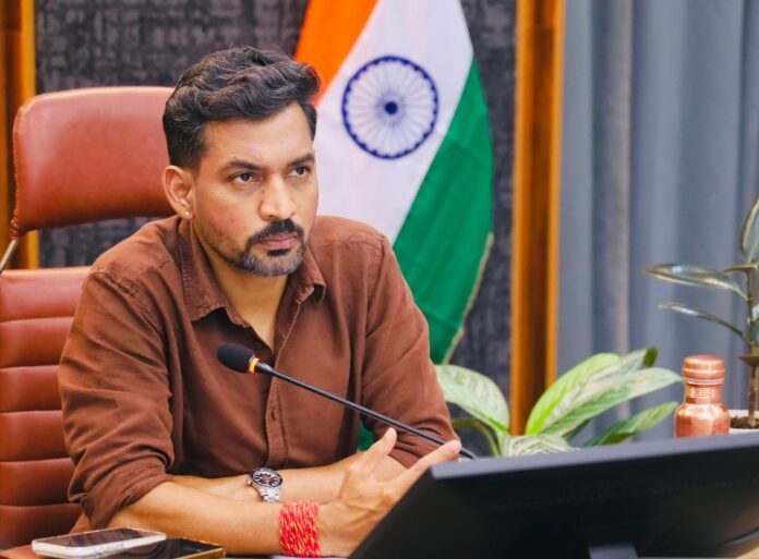 जिला प्रशासन की पहल से सेवा संकल्प अभियान के तहत 1611 बुजुर्गों को मिला सामाजिक सुरक्षा कवच; नवम्बर माह से मिलेगी वृद्धावस्था पेंशन
