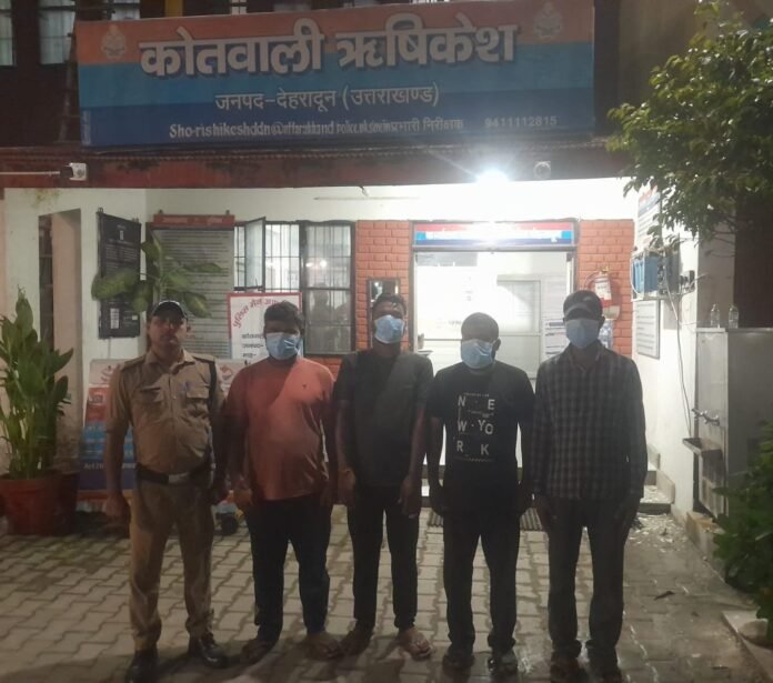 एसएसपी दून की सख्ती से हुडदंगियों पर नकेल कसती दून पुलिस