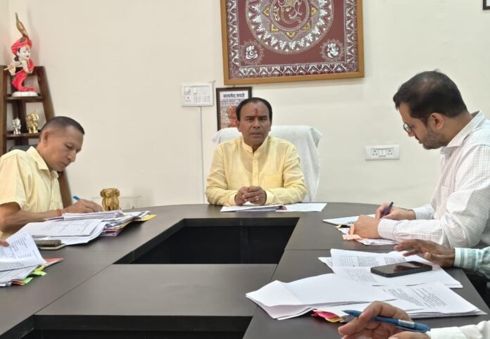 महाविद्यालयों में प्राचार्यों की पदोन्नति को शीघ्र होगी डीपीसीः डाॅ. धन सिंह रावत
