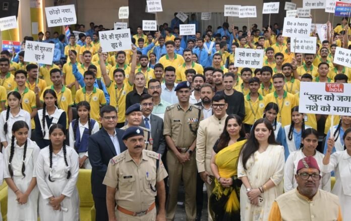 मेरी शुरुआत खुद से’, नशा-मुक्ति का संदेश लेकर गुजरात रवाना हुआ उत्तराखंड पुलिस का 12 सदस्यीय मोटरसाइकिल दल